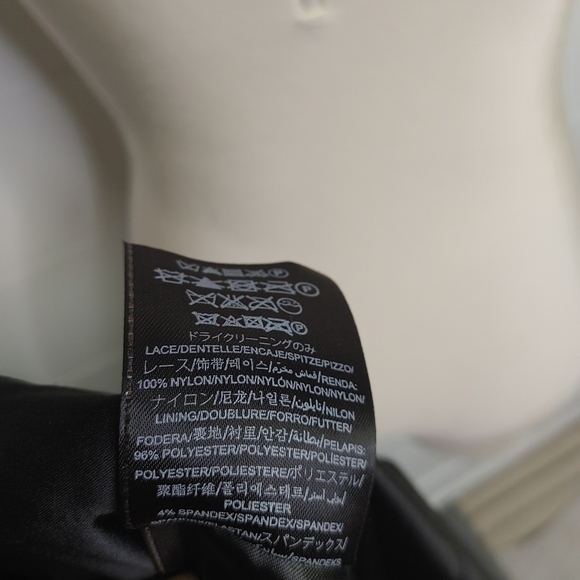 Guess satin and lace bodycon little black dress size 3 - Picture 13 of 16